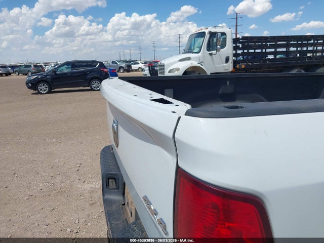 45303036 :رقم المزاد ، 3C6JR7DG2PG628729 vin ، 2023 Ram 1500 Classic Tradesman  4x4 8' Box مزاد بيع