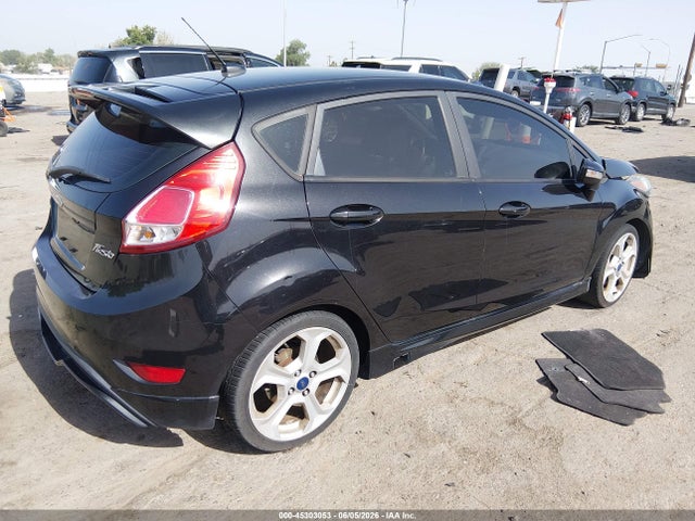 Ford FIESTA ST 2015 3FADP4GX5FM146056 Image 4