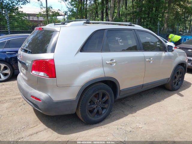 2013 Kia Sorento Lx მანქანა იყიდება აუქციონზე, vin: 5XYKT4A63DG374693, აუქციონის ნომერი: 45303095