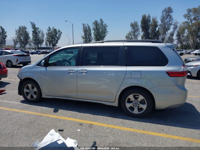 2020 Toyota Sienna Le მანქანა იყიდება აუქციონზე, vin: 5TDKZ3DC4LS022895, აუქციონის ნომერი: 45303198