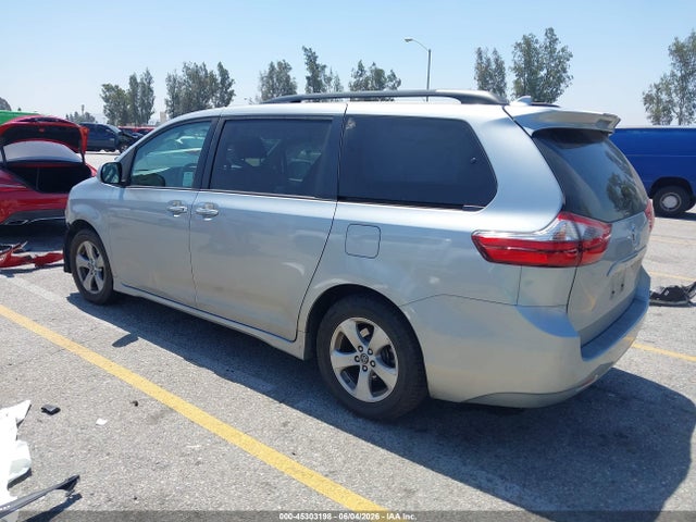 2020 Toyota Sienna Le მანქანა იყიდება აუქციონზე, vin: 5TDKZ3DC4LS022895, აუქციონის ნომერი: 45303198