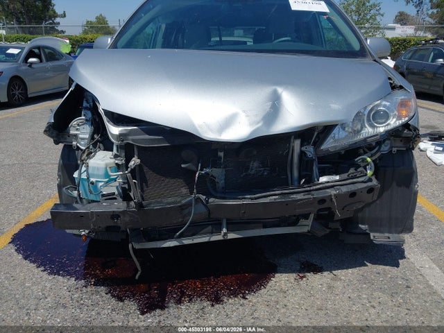 2020 Toyota Sienna Le მანქანა იყიდება აუქციონზე, vin: 5TDKZ3DC4LS022895, აუქციონის ნომერი: 45303198