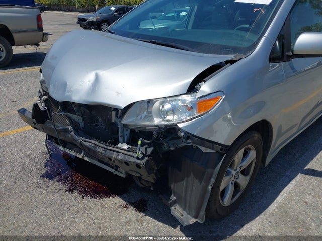2020 Toyota Sienna Le მანქანა იყიდება აუქციონზე, vin: 5TDKZ3DC4LS022895, აუქციონის ნომერი: 45303198