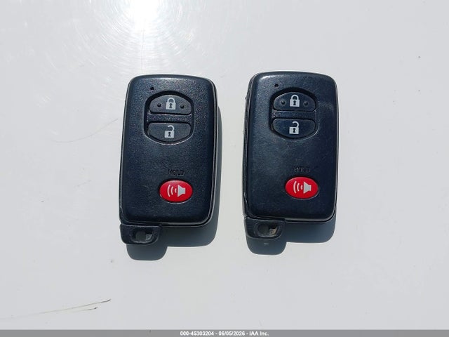 Toyota Prius Two 2014 JTDKN3DU8E1740874 Image 11