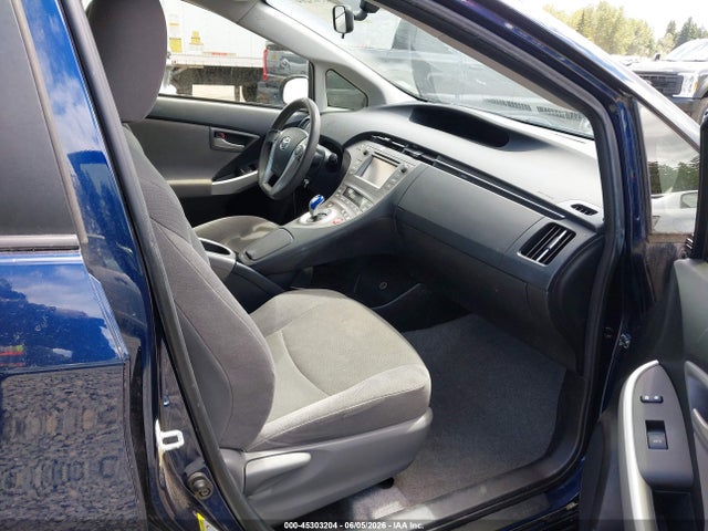 Toyota Prius Two 2014 JTDKN3DU8E1740874 Image 17