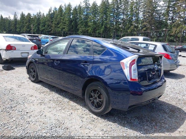 Toyota Prius Two 2014 JTDKN3DU8E1740874 Image 3