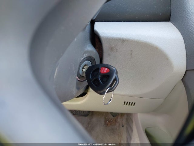 45303207 :رقم المزاد ، 4T1BF3EK0AU053032 vin ، 2010 Toyota Camry Le مزاد بيع