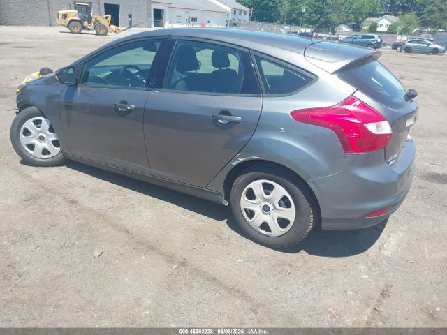 Ford FOCUS SE 2014 1FADP3K22EL337889 Image 3