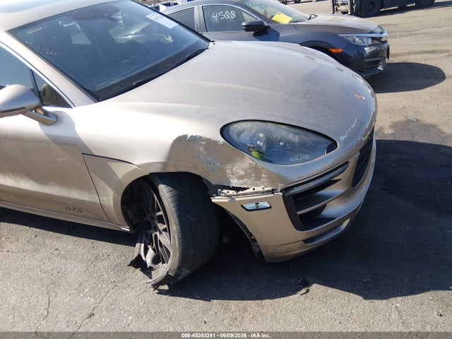 Porsche Macan Gts 2017 WP1AG2A55HLB52497 Image 6
