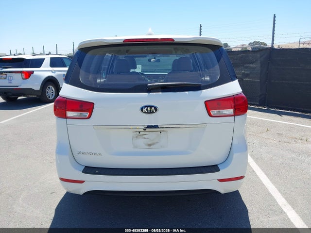KIA Sedona L 2018 KNDMA5C10J6406925 Image 17