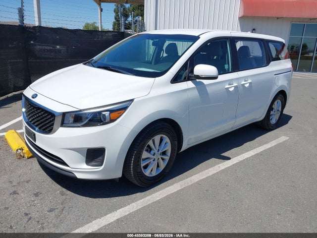 KIA Sedona L 2018 KNDMA5C10J6406925 Image 2
