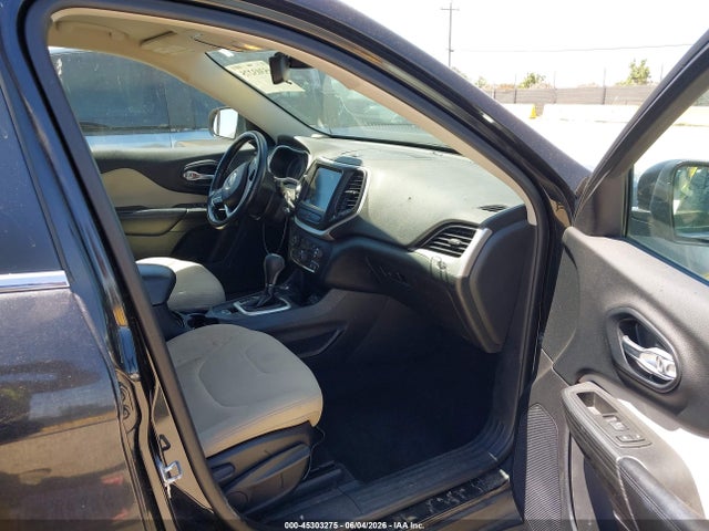 Продаж на аукціоні авто 2016 Jeep Cherokee Latitude, vin: 1C4PJMCB9GW248545, номер лоту: 45303275