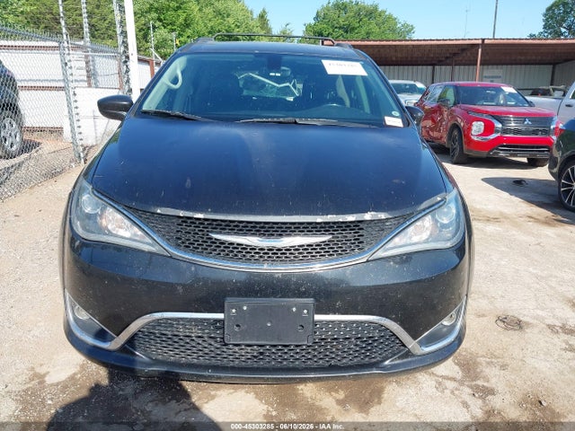 45303285 :رقم المزاد ، 2C4RC1BG3HR642311 vin ، 2017 Chrysler Pacifica Touring-l مزاد بيع