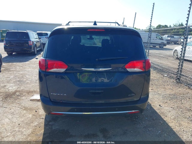 45303285 :رقم المزاد ، 2C4RC1BG3HR642311 vin ، 2017 Chrysler Pacifica Touring-l مزاد بيع