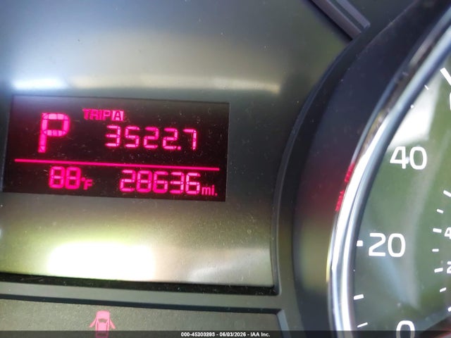 KIA Sedona L 2018 KNDMA5C16J6404225 Image 16