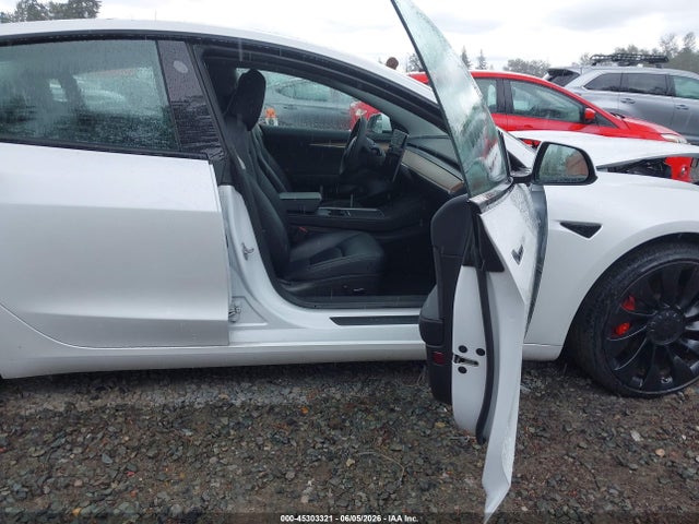 Продажа на аукционе авто 2023 Tesla Model 3 Performance Dual Motor All-wheel Drive, vin: 5YJ3E1EC2PF494896, номер лота: 45303321
