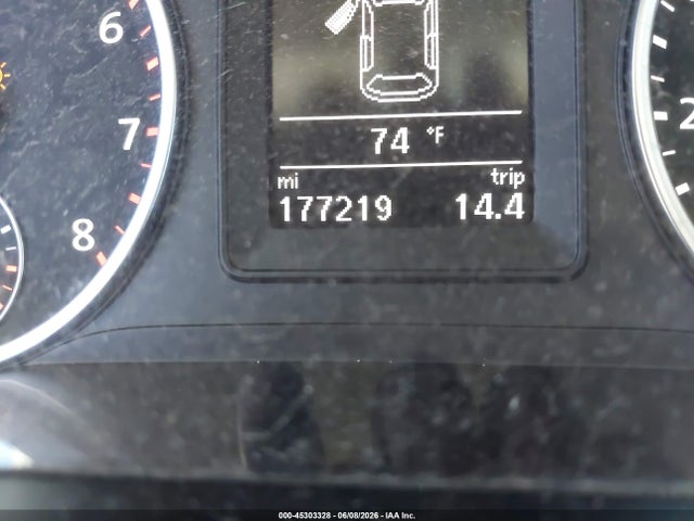 45303328 :رقم المزاد ، WVGBV7AX0FW579393 vin ، 2015 Volkswagen Tiguan S مزاد بيع