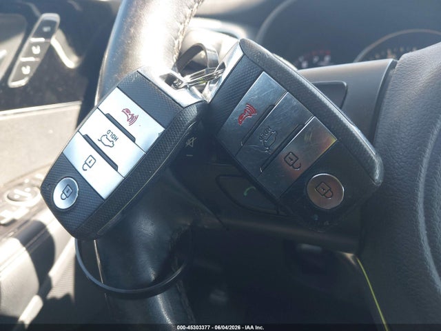 Продажа на аукционе авто 2016 Kia Sorento 3.3l Sx, vin: 5XYPK4A50GG063260, номер лота: 45303377