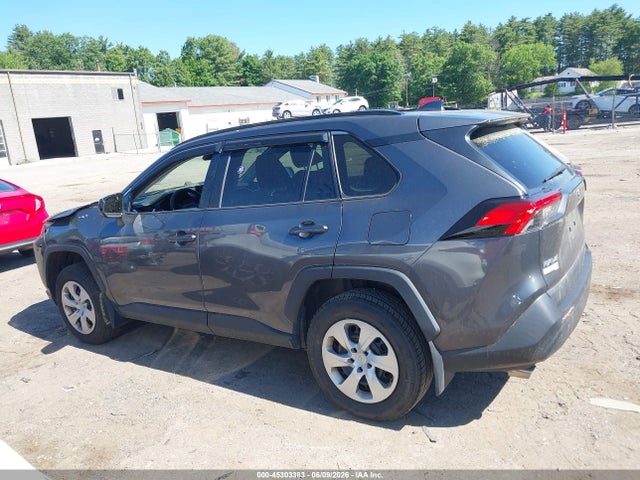 2T3F1RFV4LW092065 Toyota RAV4 LE