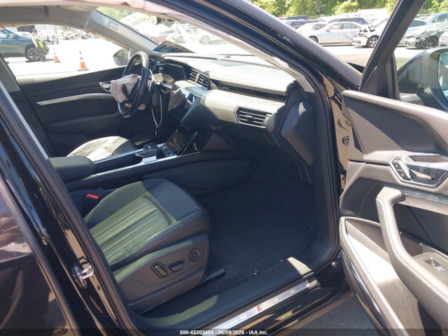 WA12AAGE8MB002130 Audi E-tron Sportback Premium Plus Quattro