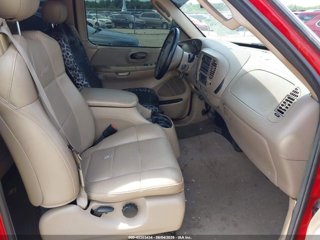 45303434 :رقم المزاد ، 2FTRX18W42CA48453 vin ، 2002 Ford F-150 Lariat/xl/xlt مزاد بيع