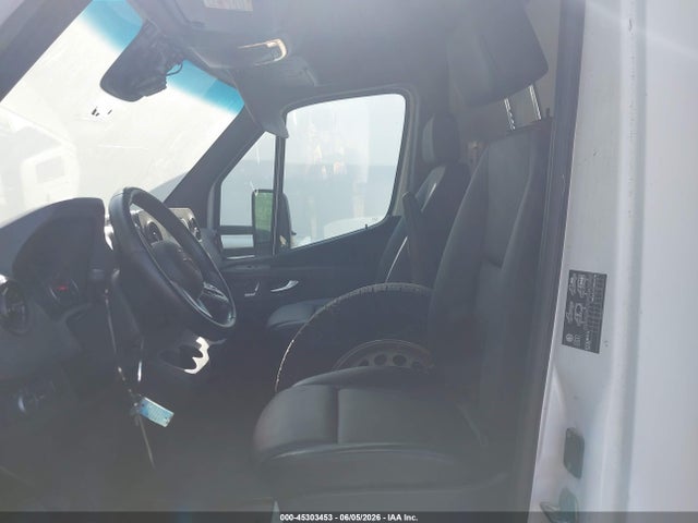 Aukcja sprzedaży 2019 Mercedes-benz Sprinter 4500 High Roof V6/standard Roof V6, vin: WDAPF4CD3KN015085, numer aukcji: 45303453