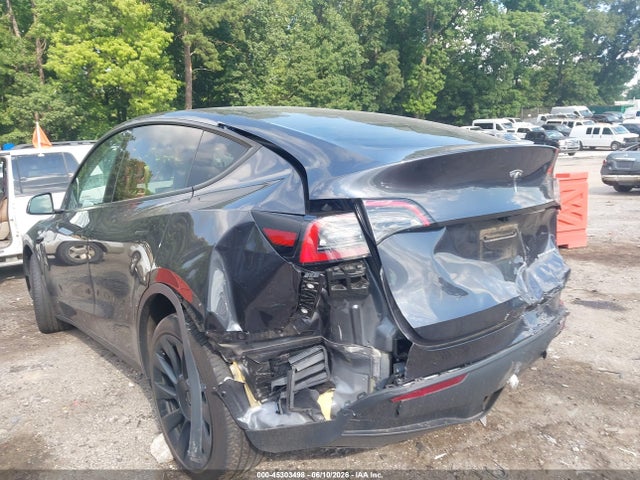 Auction sale of the 2024 Tesla Model Y Long Range Dual Motor All-wheel Drive, vin: 7SAYGDEEXRA231528, lot number: 45303498