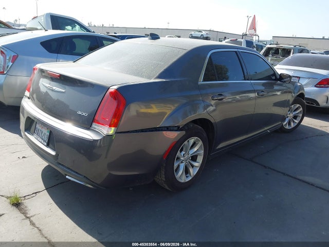 Продажа на аукционе авто 2015 Chrysler 300 Limited, vin: 2C3CCAAG2FH735884, номер лота: 45303554