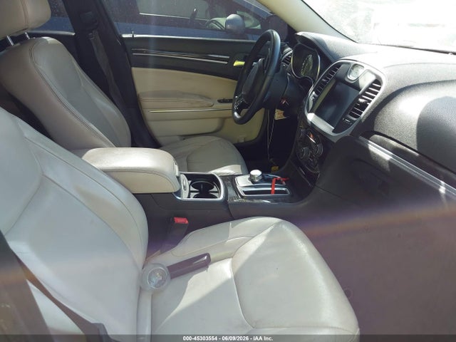 Продажа на аукционе авто 2015 Chrysler 300 Limited, vin: 2C3CCAAG2FH735884, номер лота: 45303554