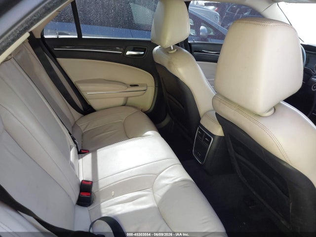 Продажа на аукционе авто 2015 Chrysler 300 Limited, vin: 2C3CCAAG2FH735884, номер лота: 45303554