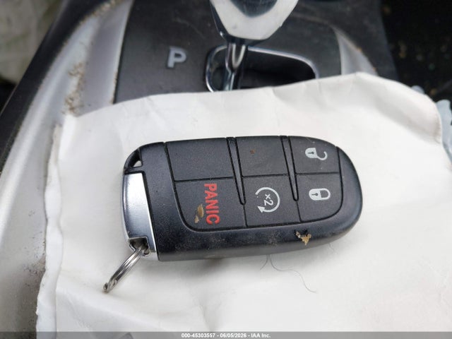Продажа на аукционе авто 2015 Dodge Journey Sxt, vin: 3C4PDCBG7FT535689, номер лота: 45303557