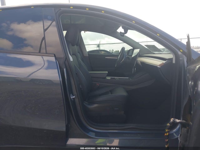 Продажа на аукционе авто 2022 Tesla Model Y Long Range Dual Motor All-wheel Drive, vin: 7SAYGDEE6NA021907, номер лота: 45303583