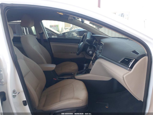 Hyundai ELANTRA SE 2017 5NPD84LF2HH128627 Image 5