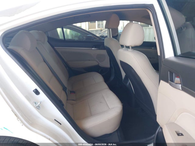 Hyundai ELANTRA SE 2017 5NPD84LF2HH128627 Image 8