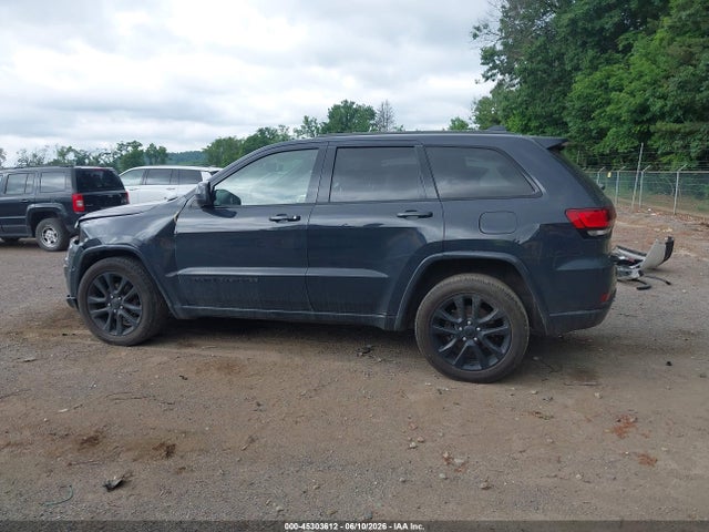 1C4RJFAG5HC922079 Jeep Grand Cherokee Altitude 4x4
