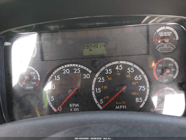 Продажа на аукционе авто 2015 Freightliner M2 106 Medium Duty, vin: 3ALACWDT9FDGK1683, номер лота: 45303685