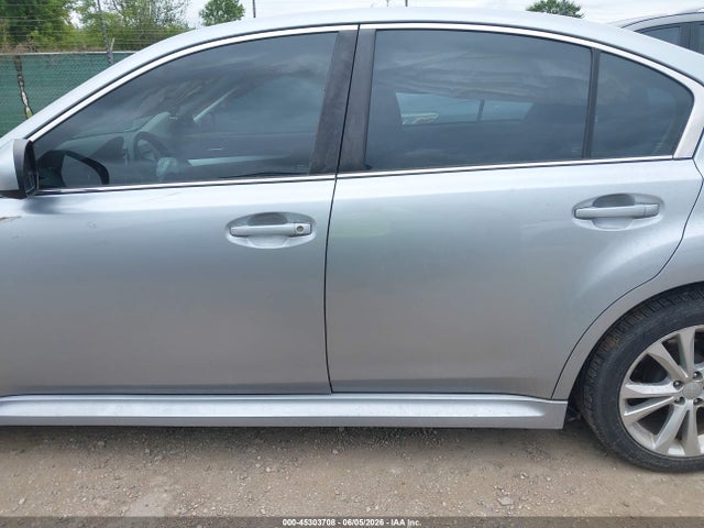 45303708 :رقم المزاد ، 4S3BMBC63D3014827 vin ، 2013 Subaru Legacy 2.5i Premium مزاد بيع