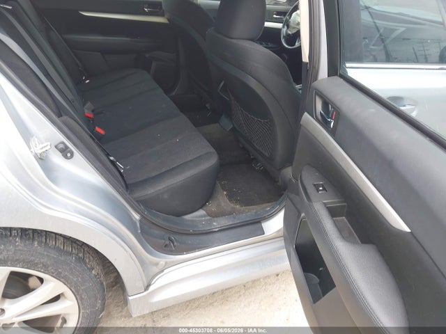 45303708 :رقم المزاد ، 4S3BMBC63D3014827 vin ، 2013 Subaru Legacy 2.5i Premium مزاد بيع