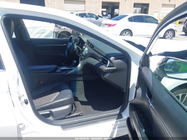 4T1B11HK4JU083665 Toyota CAMRY SE