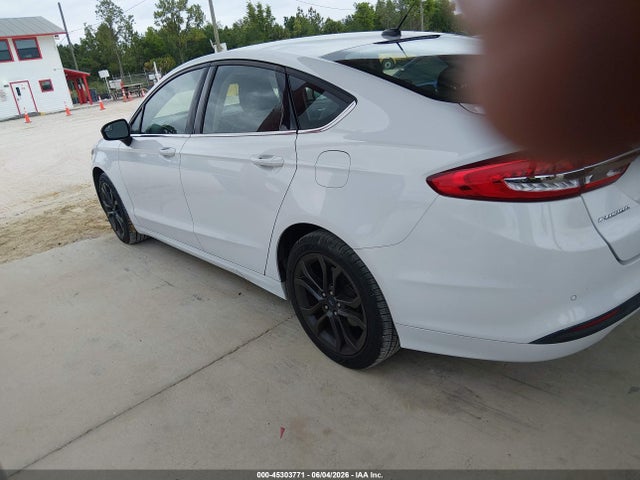 45303771 :رقم المزاد ، 3FA6P0HD7JR253479 vin ، 2018 Ford Fusion Se مزاد بيع