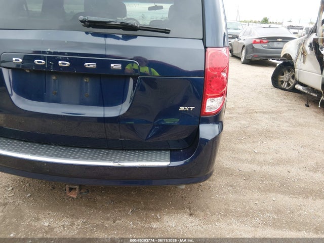 2C4RDGCG2ER405495 Dodge Grand Caravan Sxt