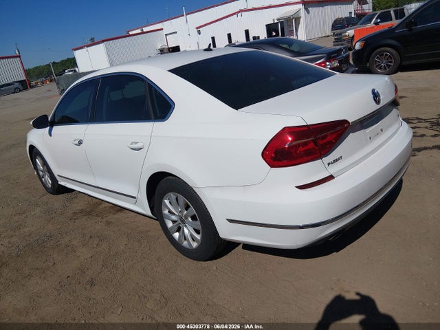 Aukcja sprzedaży 2016 Volkswagen Passat 1.8t S, vin: 1VWAT7A39GC026342, numer aukcji: 45303778