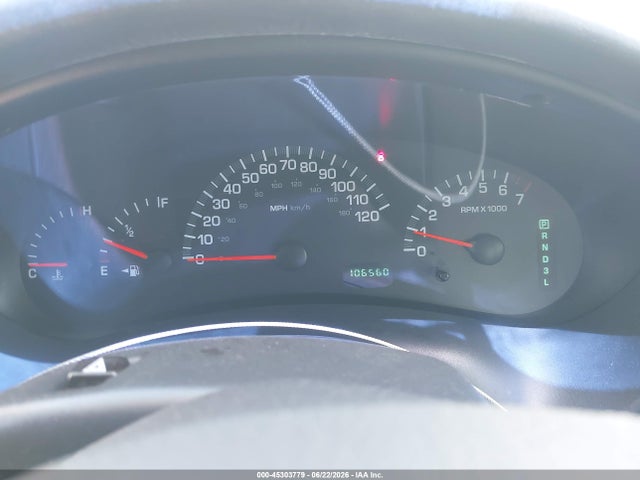 45303779 :رقم المزاد ، 2C3HD46J6XH639668 vin ، 1999 Chrysler Concorde Lx مزاد بيع