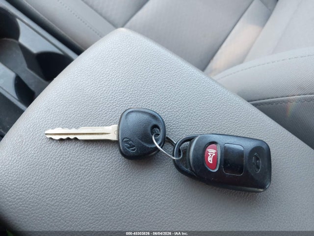 2020 Hyundai Elantra Sel მანქანა იყიდება აუქციონზე, vin: 5NPD84LF7LH632700, აუქციონის ნომერი: 45303826