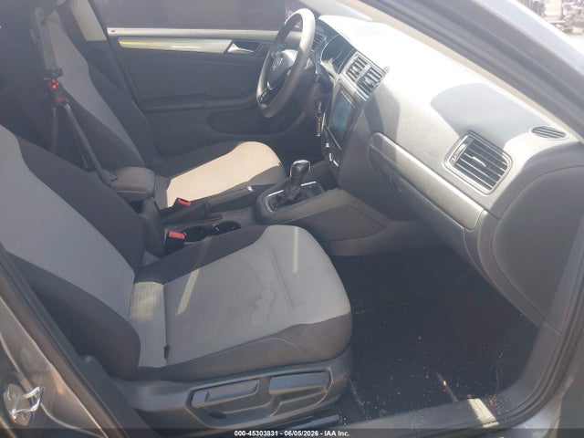 Продажа на аукционе авто 2018 Volkswagen Jetta 1.4t S, vin: 3VW2B7AJ0JM206692, номер лота: 45303831