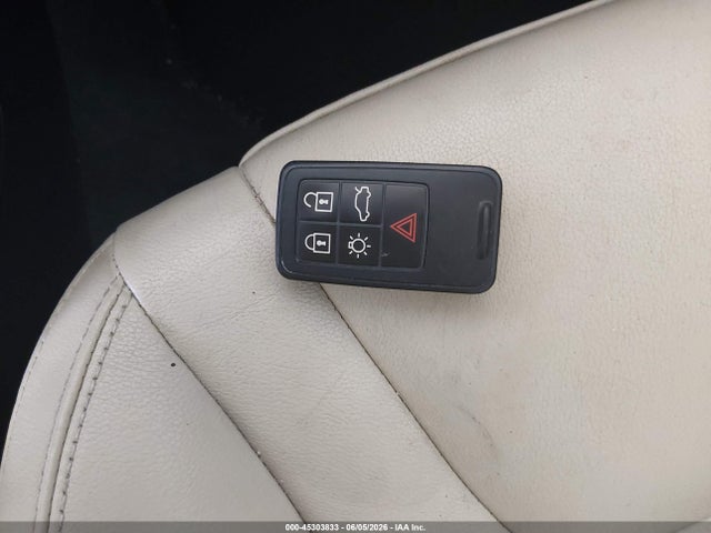 Aukcja sprzedaży 2017 Volvo S60 T5 Dynamic, vin: YV140MTLXH2427873, numer aukcji: 45303833