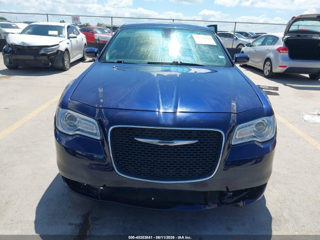 Продажа на аукционе авто 2016 Chrysler 300 Limited, vin: 2C3CCAAG8GH243121, номер лота: 45303841