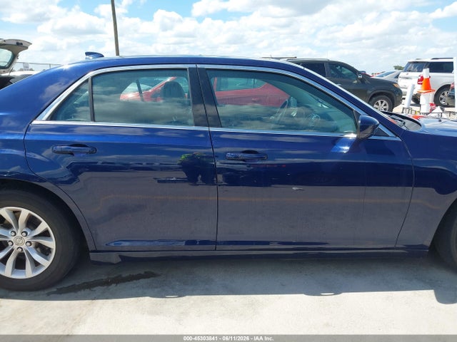Продажа на аукционе авто 2016 Chrysler 300 Limited, vin: 2C3CCAAG8GH243121, номер лота: 45303841