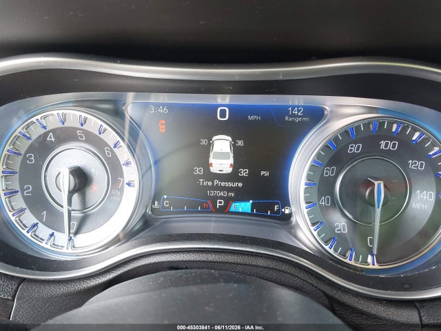 Продажа на аукционе авто 2016 Chrysler 300 Limited, vin: 2C3CCAAG8GH243121, номер лота: 45303841
