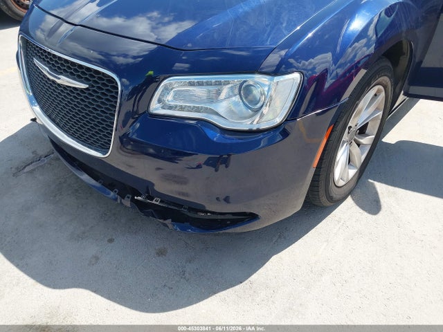 Продажа на аукционе авто 2016 Chrysler 300 Limited, vin: 2C3CCAAG8GH243121, номер лота: 45303841